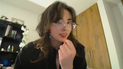 Snapshot of okanne chatting on 29, 1, 2025 Skylar online show from 29, 1, 2025