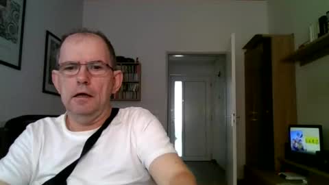 Snapshot of olbert167 chatting on 11, 10, 2025 olbert167 online show from 11, 10, 2025