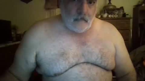 Snapshot of oldcockforyngladies chatting on 1, 12, 2025 oldcockforyngladies online show from 1, 12, 2025