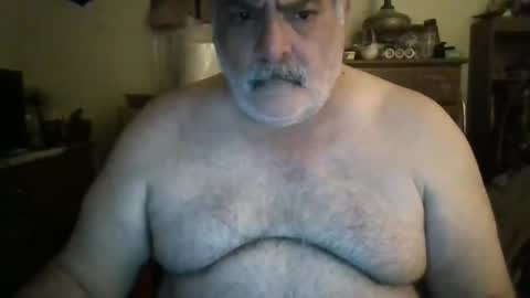 Snapshot of oldcockforyngladies chatting on 6, 1, 2026 oldcockforyngladies online show from 6, 1, 2026