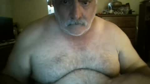 Snapshot of oldcockforyngladies chatting on 4, 7, 2026 oldcockforyngladies online show from 4, 7, 2026