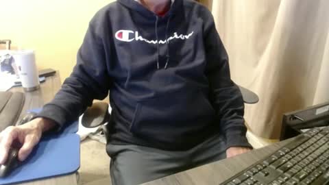 Snapshot of olderandwiser chatting on 30, 12, 2024 Older and Wiser online show from 30, 12, 2024