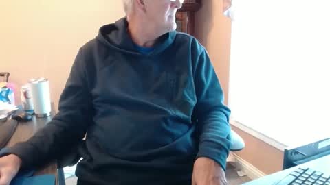 Snapshot of olderandwiser chatting on 3, 1, 2025 Older and Wiser online show from 3, 1, 2025