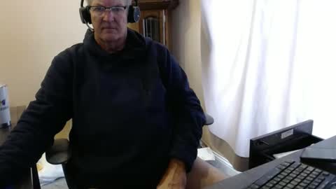 Snapshot of olderandwiser chatting on 8, 1, 2025 Older and Wiser online show from 8, 1, 2025