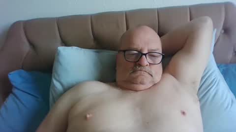 oldfkr69 online show from 12, 3, 2025