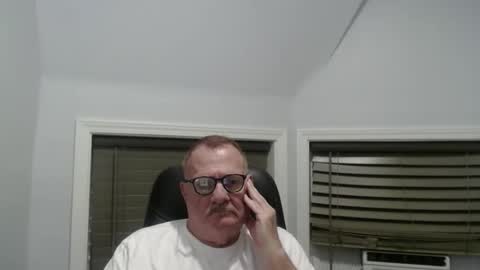 Snapshot of oldguybigd chatting on 13, 9, 2025 oldguybigd online show from 13, 9, 2025