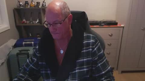 oldveteranuk online show from 17, 9, 2025