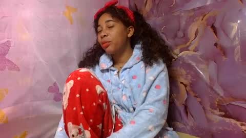 olinaa online show from 2, 7, 2026