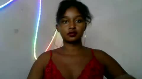 Snapshot of olinah610 chatting on 24, 5, 2026 olinah610 online show from 24, 5, 2026
