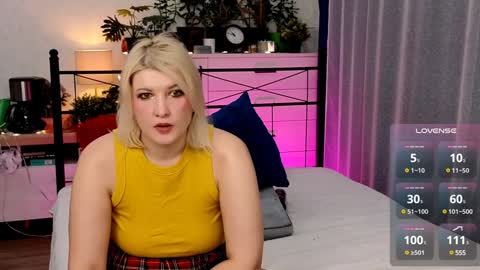 Snapshot of olisunny5 chatting on 14, 1, 2025 OliSunny Olivia online show from 14, 1, 2025