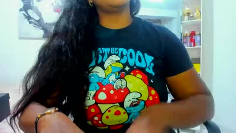 olivahot30 online show from 6, 12, 2024