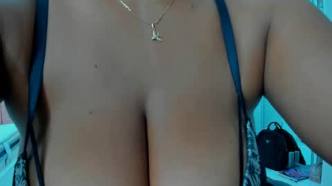 olivahot30 online show from 26, 2, 2025