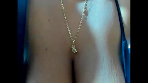 olivahot30 online show from 5, 3, 2025