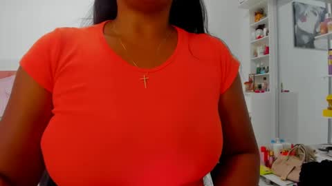 olivahot30 online show from 6, 3, 2025