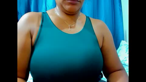 olivahot30 online show from 13, 9, 2025