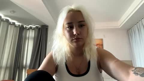 Mia online show from 2, 2, 2026