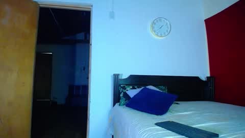 Oliver and MeganIndependent online show from 25, 9, 2025