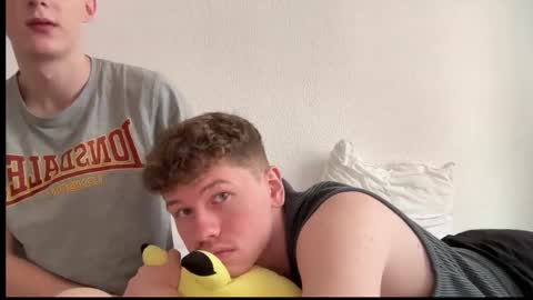 Oliver and Thomas online show from 12, 10, 2025