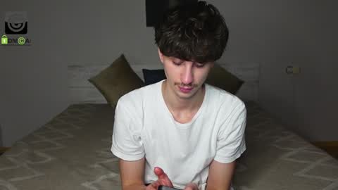 Snapshot of oliver_baker chatting on 2, 12, 2024 Oliver Kaen online show from 2, 12, 2024