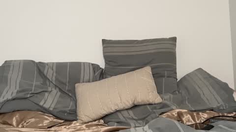 Oliver Beck online show from 4, 1, 2025