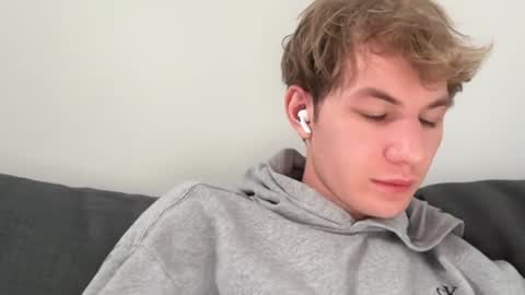 Oliver Beck online show from 6, 1, 2025