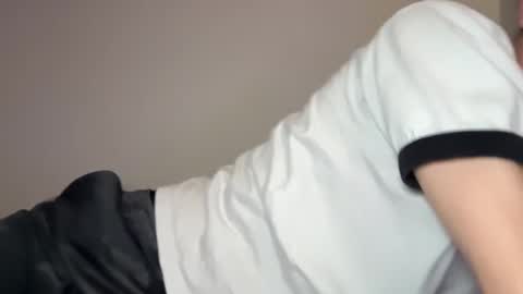 Oliver Beck online show from 1, 3, 2025