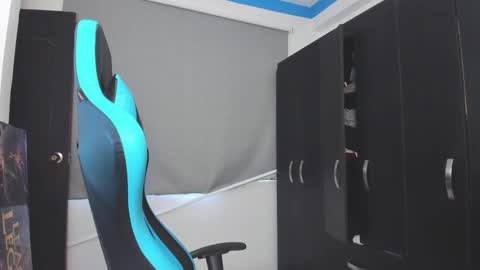 Oliver bray online show from 6, 11, 2025