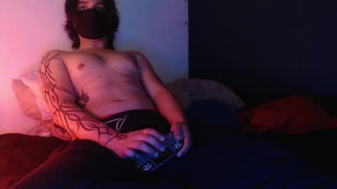 oliver_laid_2023 online show from 5, 1, 2025