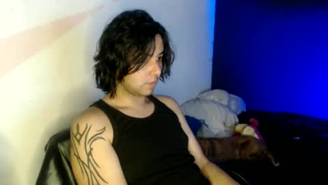 oliver_laid_2023 online show from 19, 1, 2025