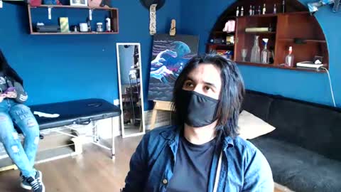 oliver_laid_2023 online show from 20, 9, 2025