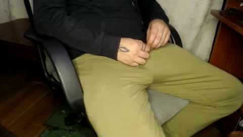 oliver_laid_2023 online show from 25, 9, 2025