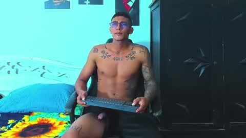 Snapshot of oliver_smith_2 chatting on 25, 6, 2026 oliver_smith_2 online show from 25, 6, 2026