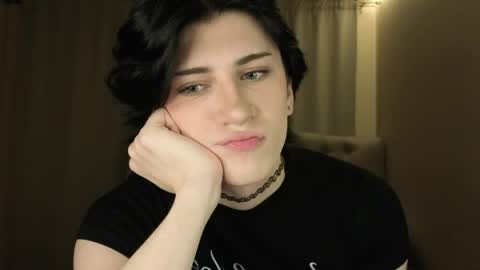 Snapshot of oliver_star_boy chatting on 18, 4, 2026 oliver online show from 18, 4, 2026