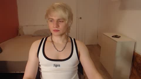 Snapshot of oliver_sweet_ chatting on 10, 2, 2026 Oliver online show from 10, 2, 2026