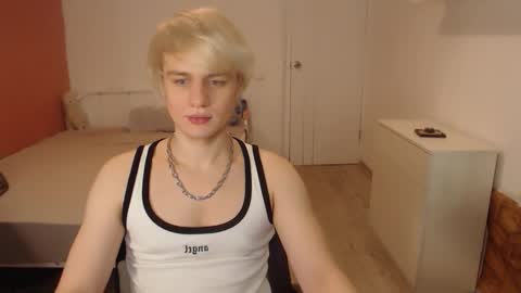 Snapshot of oliver_sweet_ chatting on 13, 2, 2026 Oliver online show from 13, 2, 2026