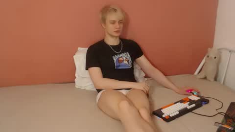 Snapshot of oliver_sweet_ chatting on 17, 3, 2026 Oliver online show from 17, 3, 2026