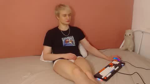 Snapshot of oliver_sweet_ chatting on 22, 3, 2026 Oliver online show from 22, 3, 2026