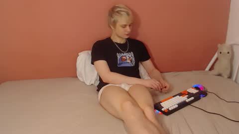 Snapshot of oliver_sweet_ chatting on 25, 3, 2026 Oliver online show from 25, 3, 2026