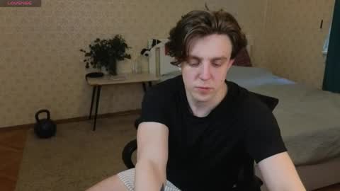 Oliver Evans online show from 11, 5, 2026