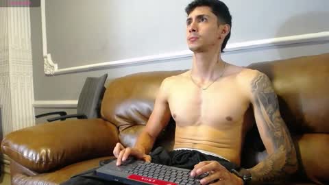 Oliver bennet online show from 19, 11, 2025