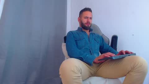 oliver online show from 12, 12, 2024