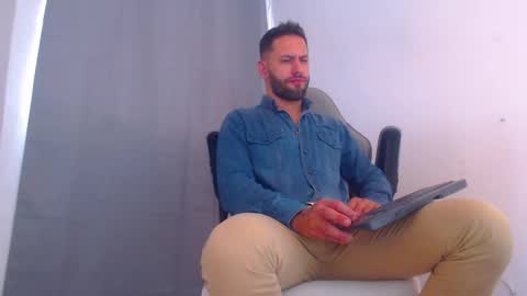 oliver online show from 4, 1, 2025