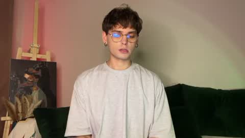 Snapshot of oliverlawrence chatting on 13, 6, 2026 oliverlawrence online show from 13, 6, 2026