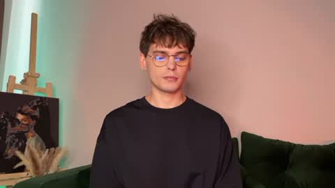 Snapshot of oliverlawrence chatting on 10, 7, 2026 oliverlawrence online show from 10, 7, 2026