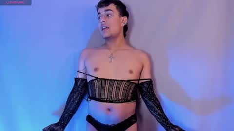 Snapshot of olivermontiel chatting on 10, 10, 2025 Oliver online show from 10, 10, 2025