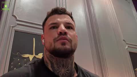 Snapshot of oliversport chatting on 1, 3, 2026 OliverSport online show from 1, 3, 2026