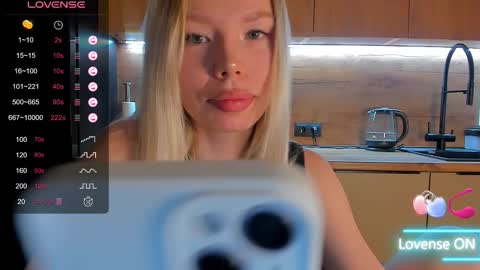 Snapshot of olivia_bells chatting on 8, 2, 2026 Olivia 3 online show from 8, 2, 2026