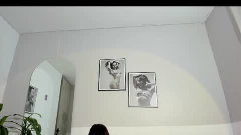Snapshot of olivia_collisn chatting on 12, 7, 2026 Olivia Collins online show from 12, 7, 2026