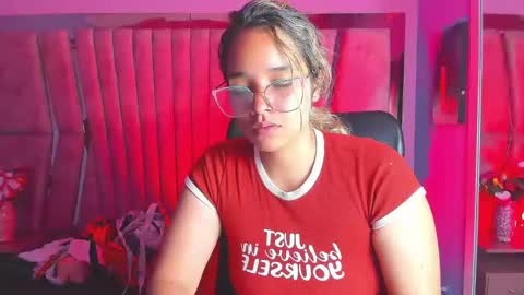 Snapshot of olivia_fox69 chatting on 24, 12, 2024 OLIVIA online show from 24, 12, 2024