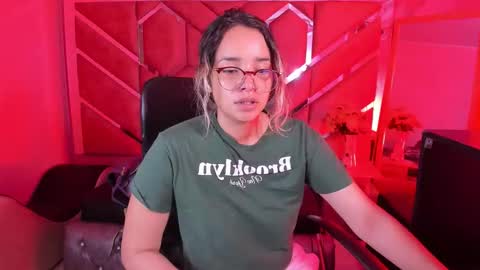 Snapshot of olivia_fox69 chatting on 8, 2, 2026 OLIVIA online show from 8, 2, 2026